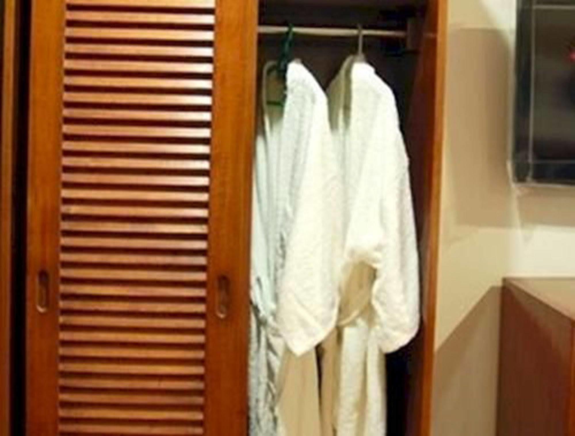 Hotel K Rangun Kültér fotó