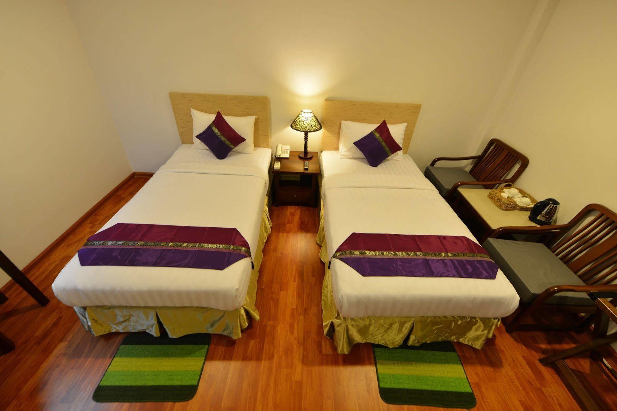 Hotel K Rangun Kültér fotó