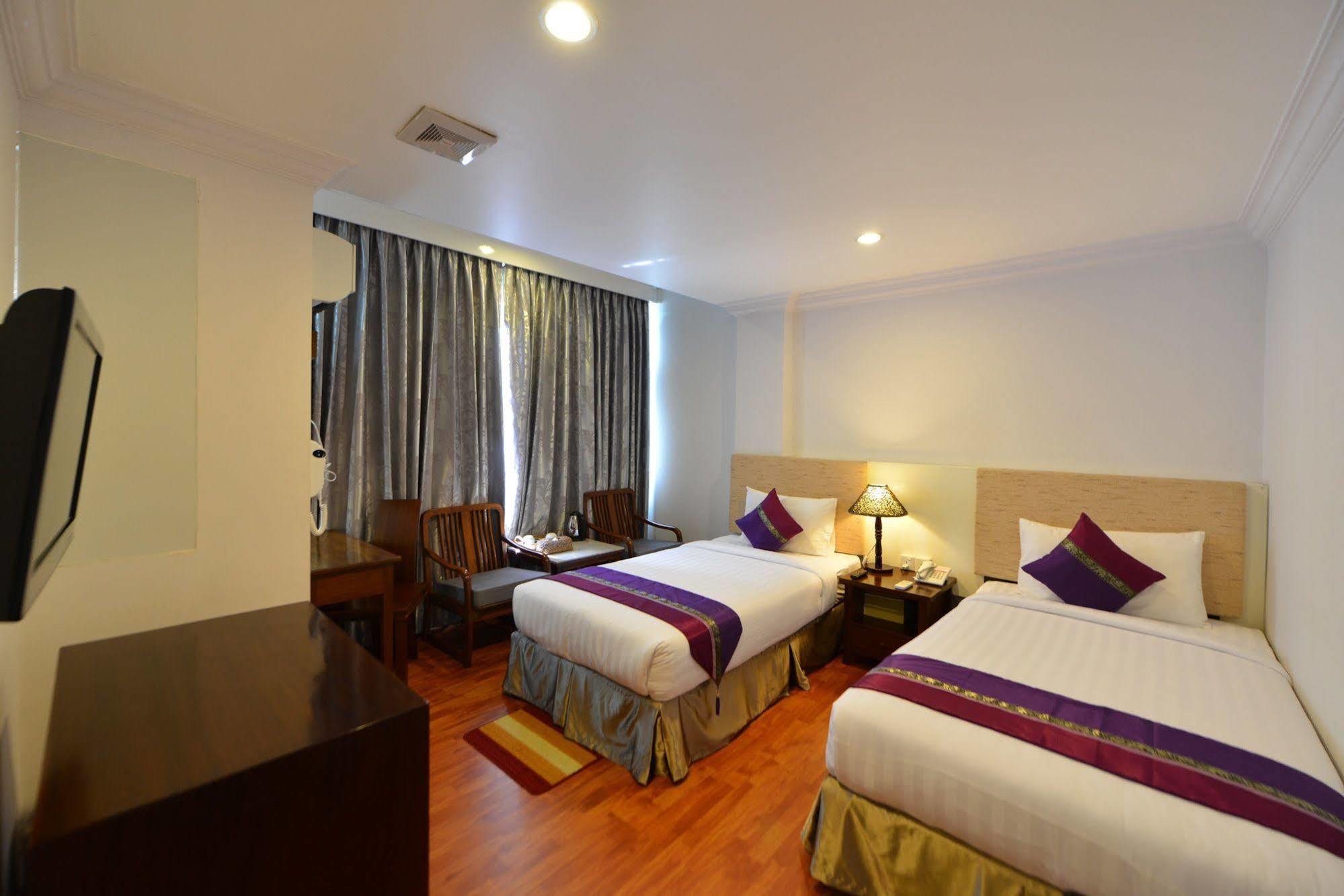 Hotel K Rangun Kültér fotó